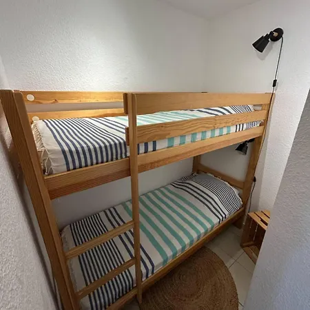 4 Couchages Climatise,piscine Privee,proche Centre Et Plages